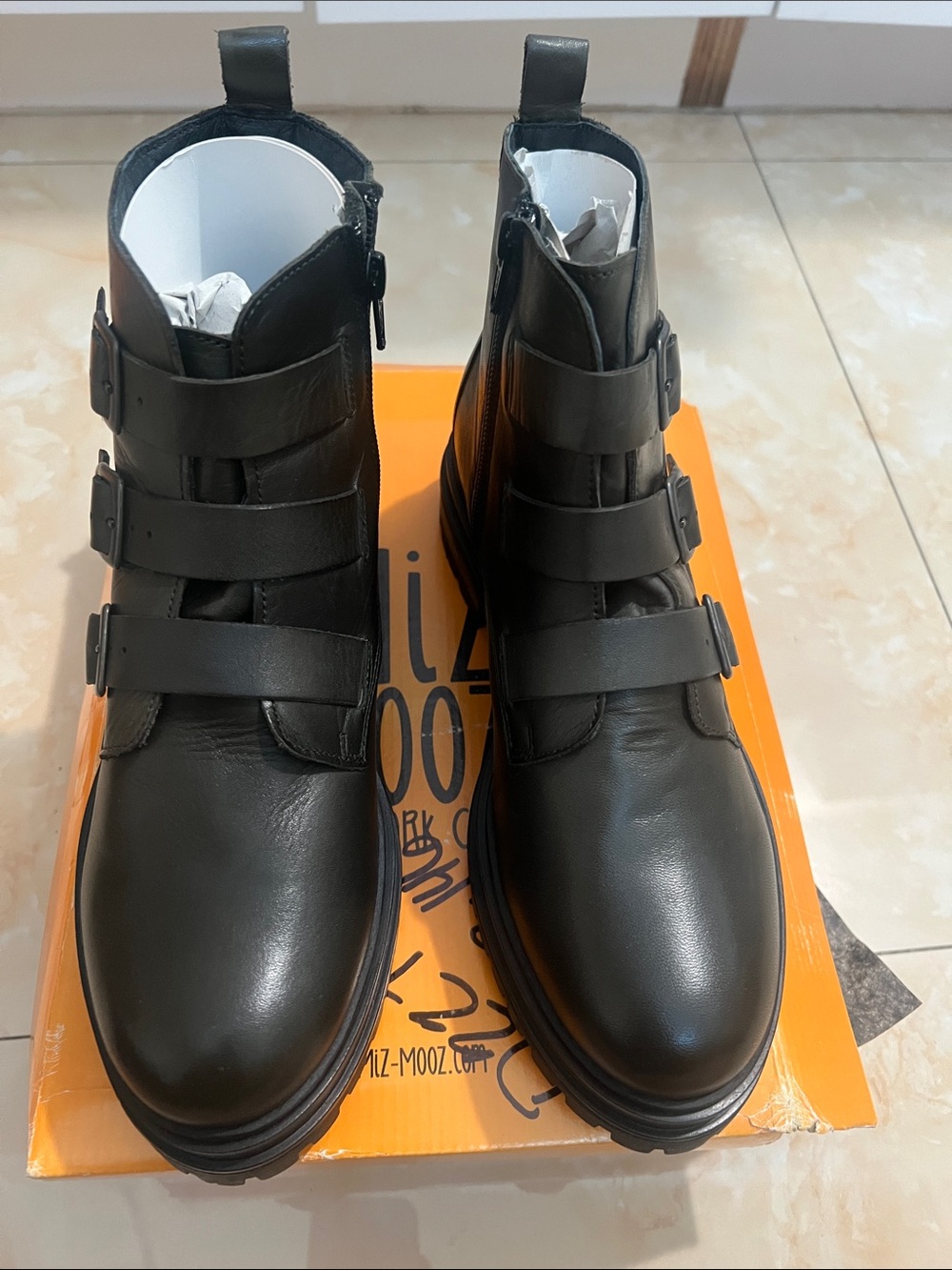 Miz Mooz Men's Black Leather Triple-Strap Chukka Boots